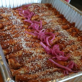 Enchiladas de Cochinita Catering